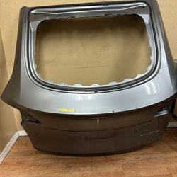 2020 2021 2022 2023 2024 Tesla Model Y Tail Gate Oem 