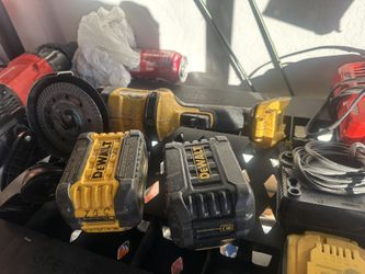 Dewalt Grinder With 2 60 Volt Batteries and Charger