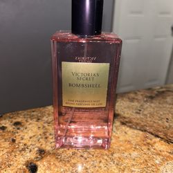 Victorias Secret Bombshell Fine Fragrance Mist
