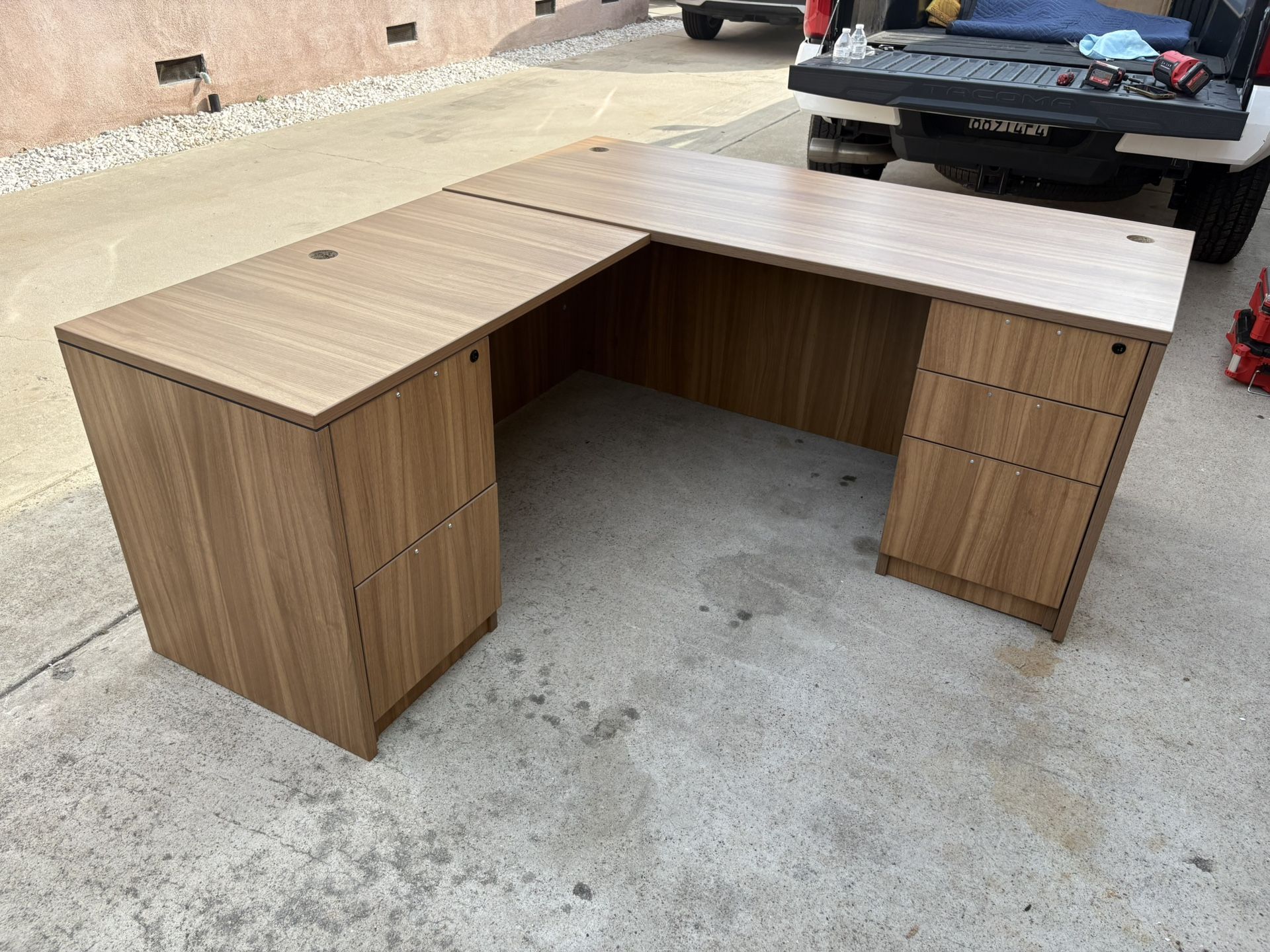 L-Shape Desk with 2 Full Pedestals / Free new chair with purchase