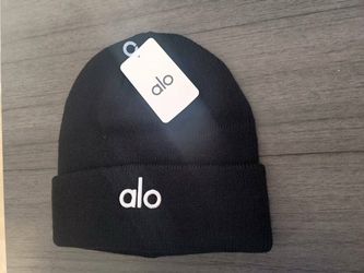 Black Alo beanie