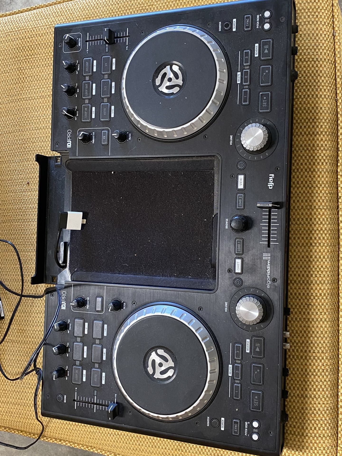 Numark DJ Decks