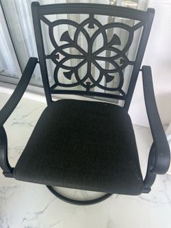 Rod iron chairs for Patio great condition
