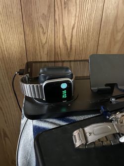 Generation 4 Iwatch  W/ 2 Bands And Screen Protector 