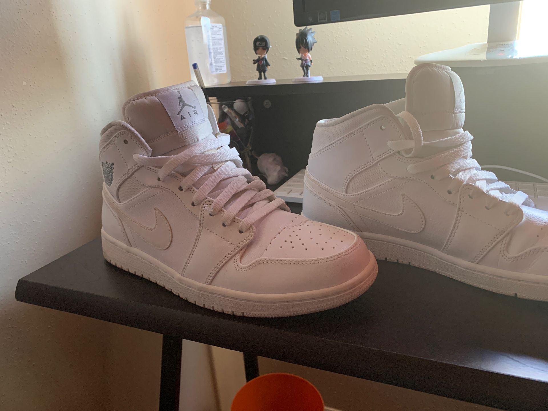 Jordan 1 white