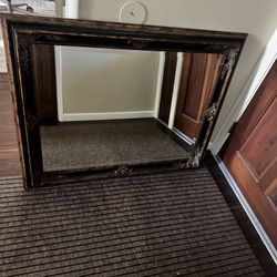 Antique-Style Ornate Wall Mirror 