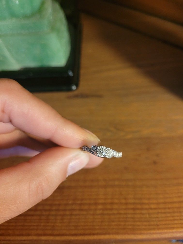 Diamond Engagement Ring Size 7