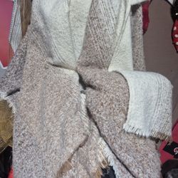 World Market One Size Fits All Po Cho With Hooodie 