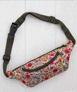 New Natural Life Fanny Pack