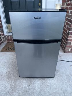 Galanz 3.1 cu. ft. Mini Fridge with Freezer
