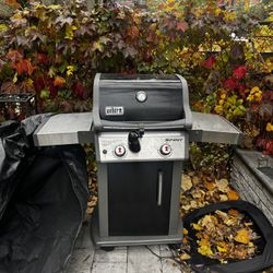 Weber Spirit Bbq E-210 + Propane Tanks 