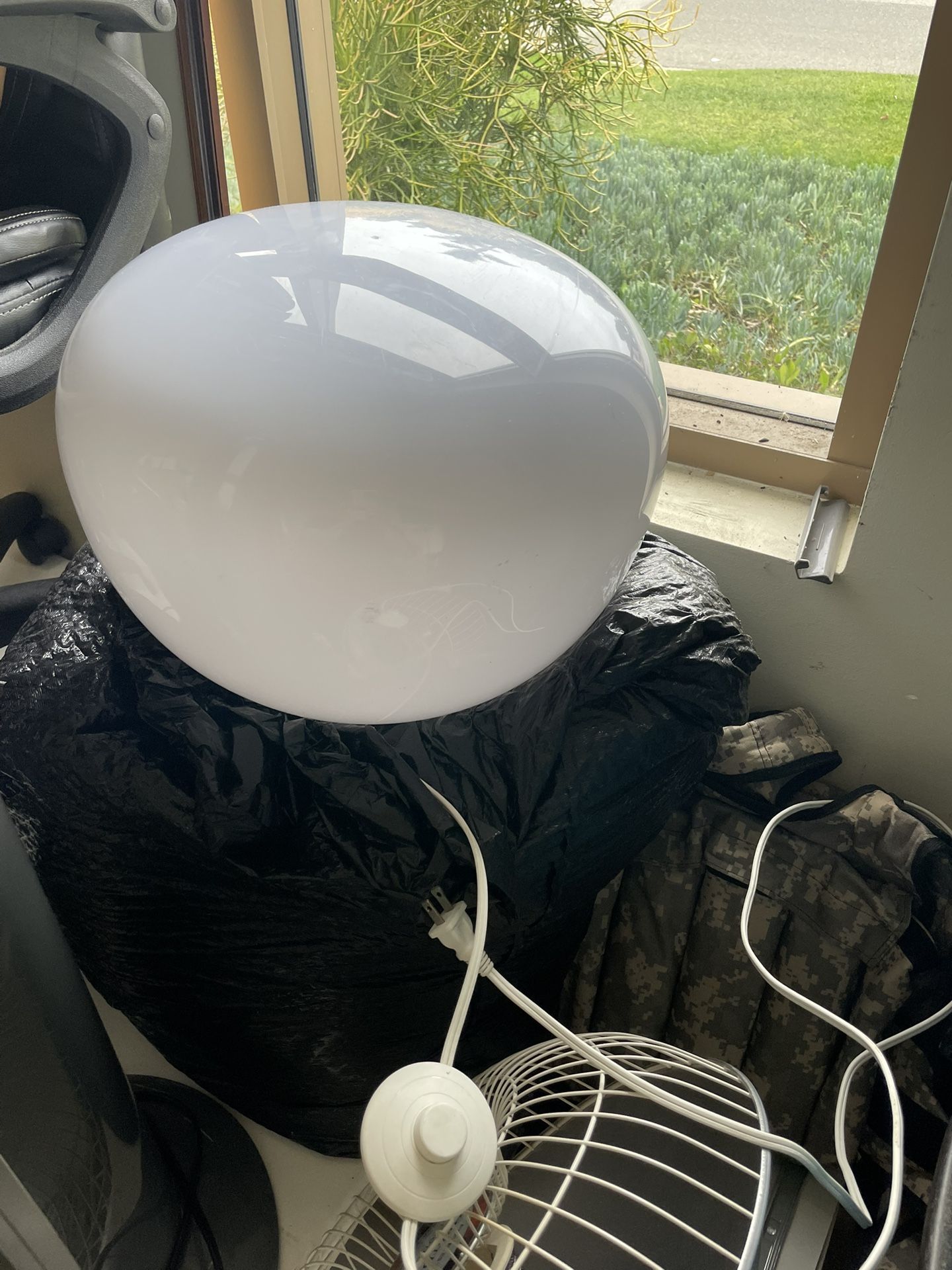 Modern White Mushroom Table