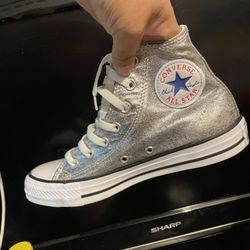 Silver Converse Size 7 Women 5 Boys 