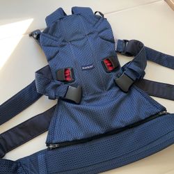 BABYBJÖRN Baby Carrier One Air in Navy