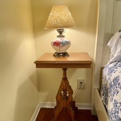 2 Antique End Tables and 2 Lamps