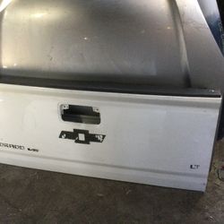 2015 2016 2017 2018 2019 2020 Chevy Colorado Tailgate