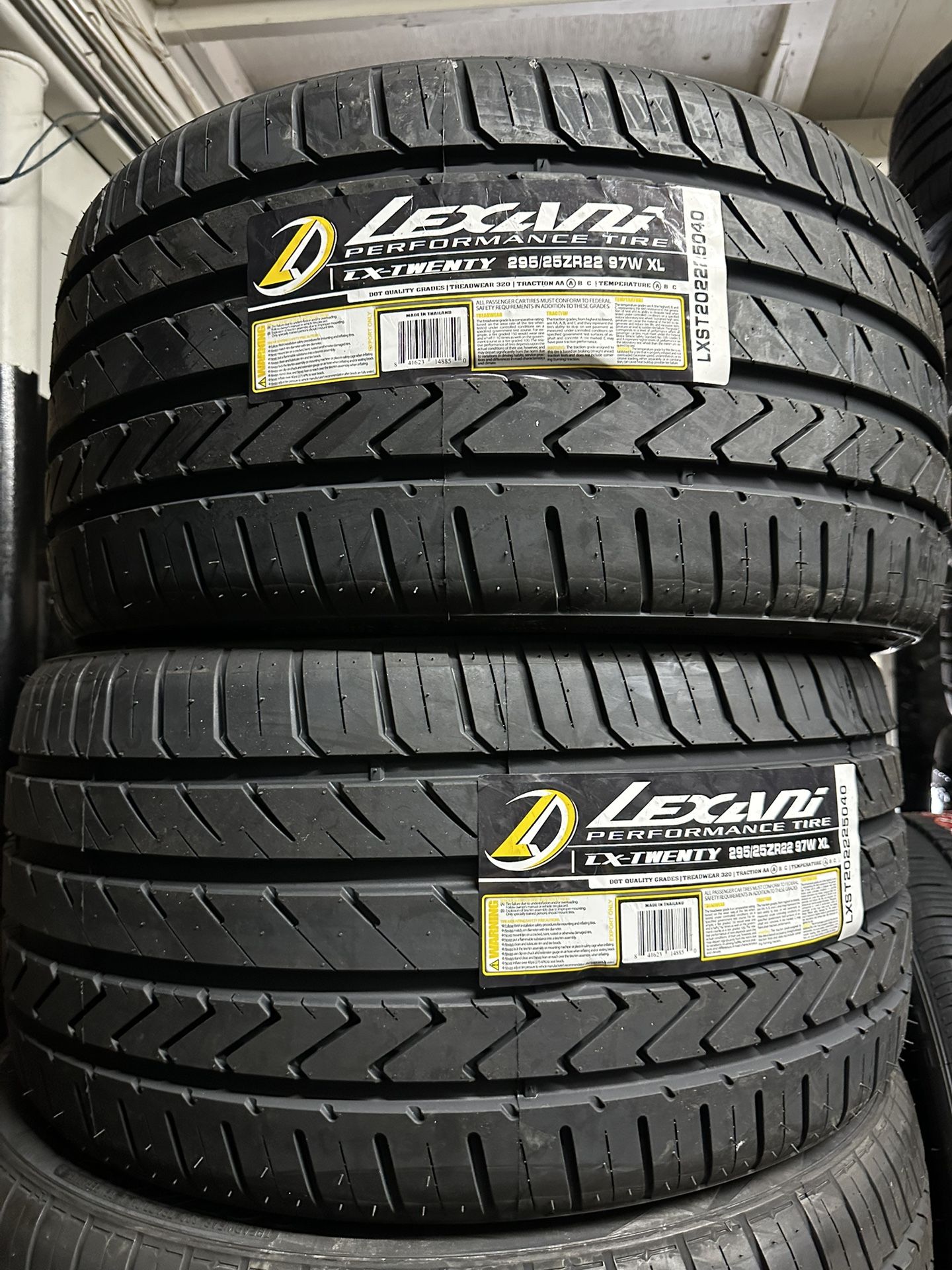 295/25ZR22 Lexani LX-Twenty Available !!