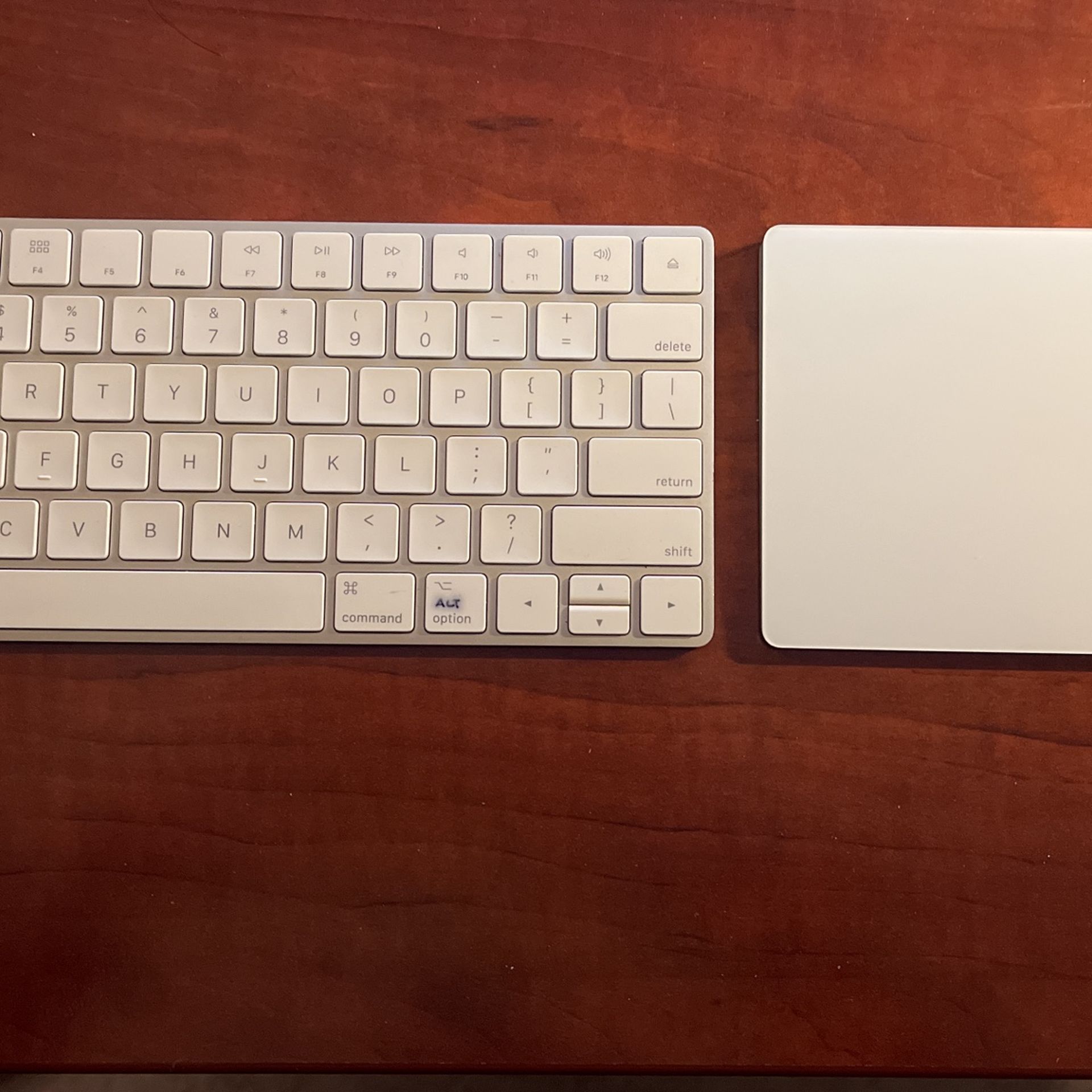 Magic Keyboard And Mousepad Combo 