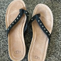New Women’s UGG Sandals