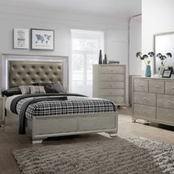 Queen bedroom set
