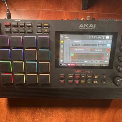 Akai MPC Live 2