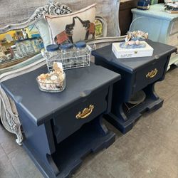 Refurbished Pair End Tables 16x22x24H 