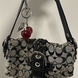 Vintage Coach Bag 100% Authentic 