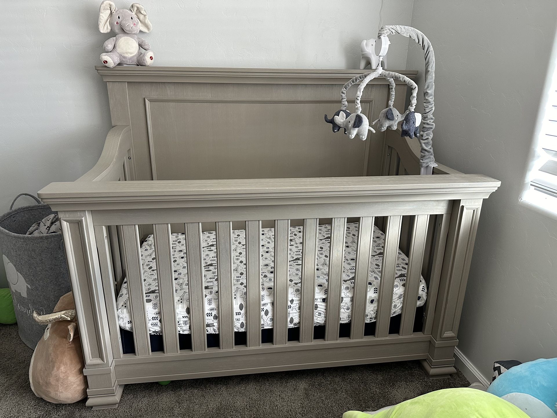 Crib Set Brown/Gray 5 Pieces