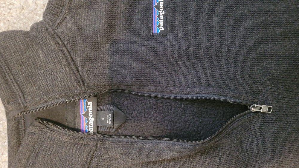 Patagonia Sweater  Size Small 