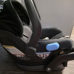 UppaBaby MESA Carseat