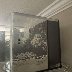 Glass Fish Tank 2.5 G