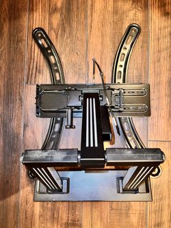 Heavy duty TV wall mount