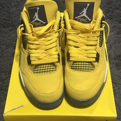 Air Jordan 4 Retro “Lightning” Size 10