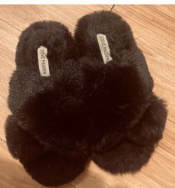Steve Madden Black Fluffy Slide Slippers