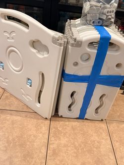 Baby gate/playpen