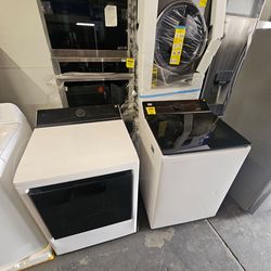 LG dryer and washer gas set