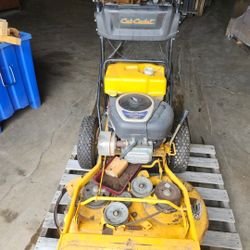 Cub Cadet Commercial Mower - PARTS OR REPAIR