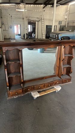 Ethan Allen Hutch Country Style