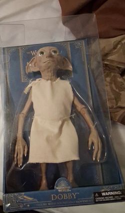 Dobby statue