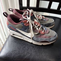 Nike Air Women’s 8.5 Sneakers