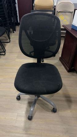 Office Mesh Chair (No Armrest)
