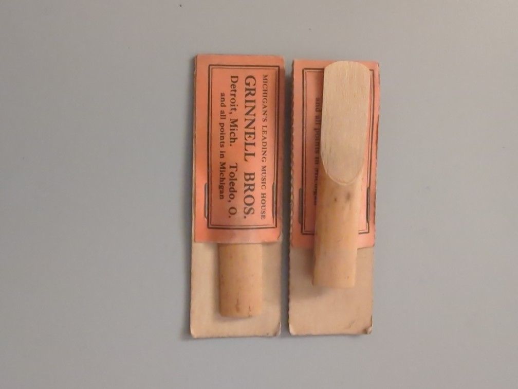 Music Reeds (2)