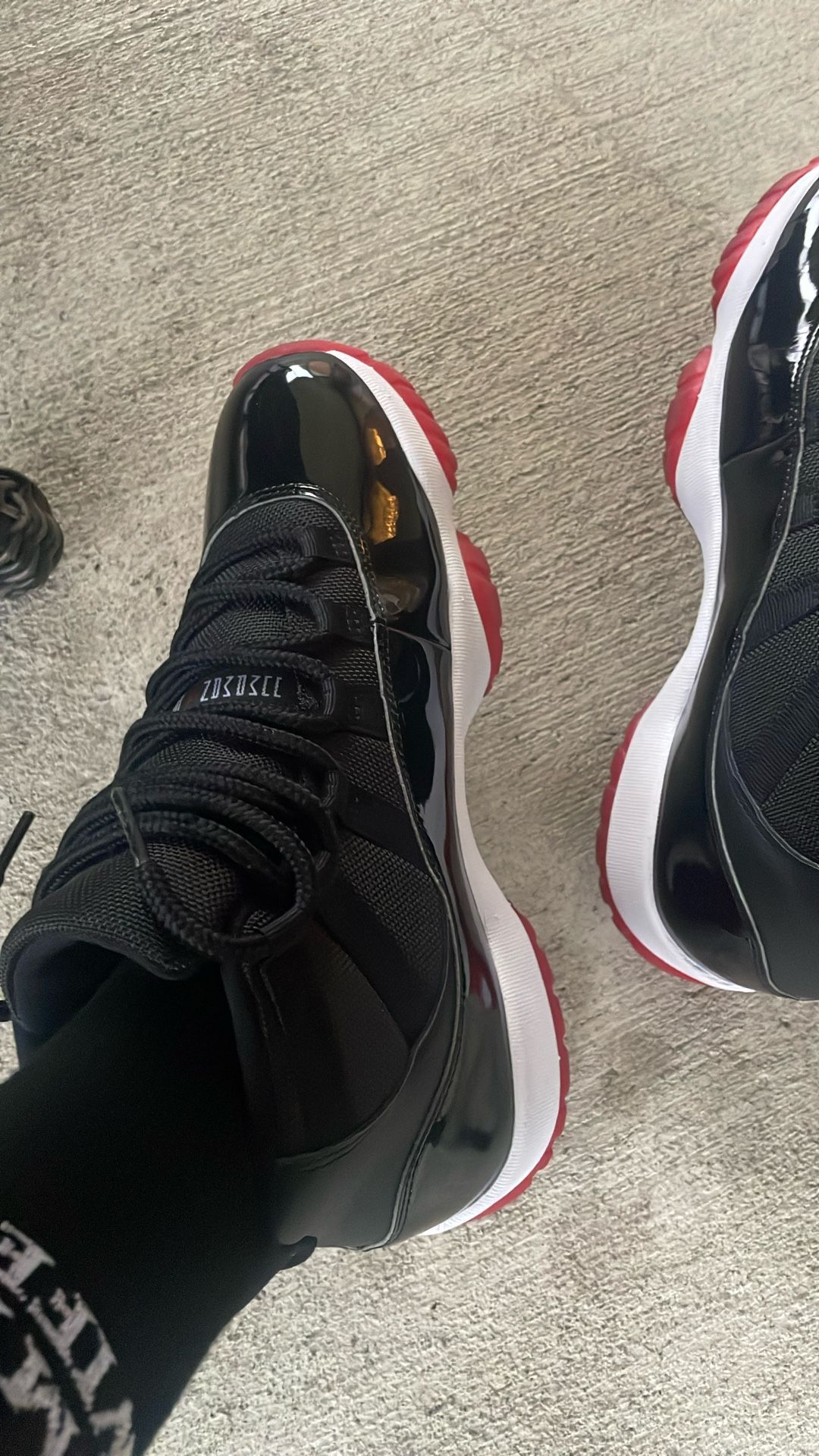 Jordan Bred 11 Size 9