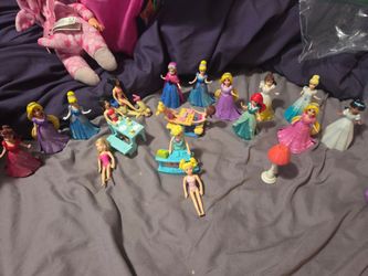 Disney Princess MagiClip Doll Lot & Barbie Chelsea Playset Bundle – 20+ Pieces