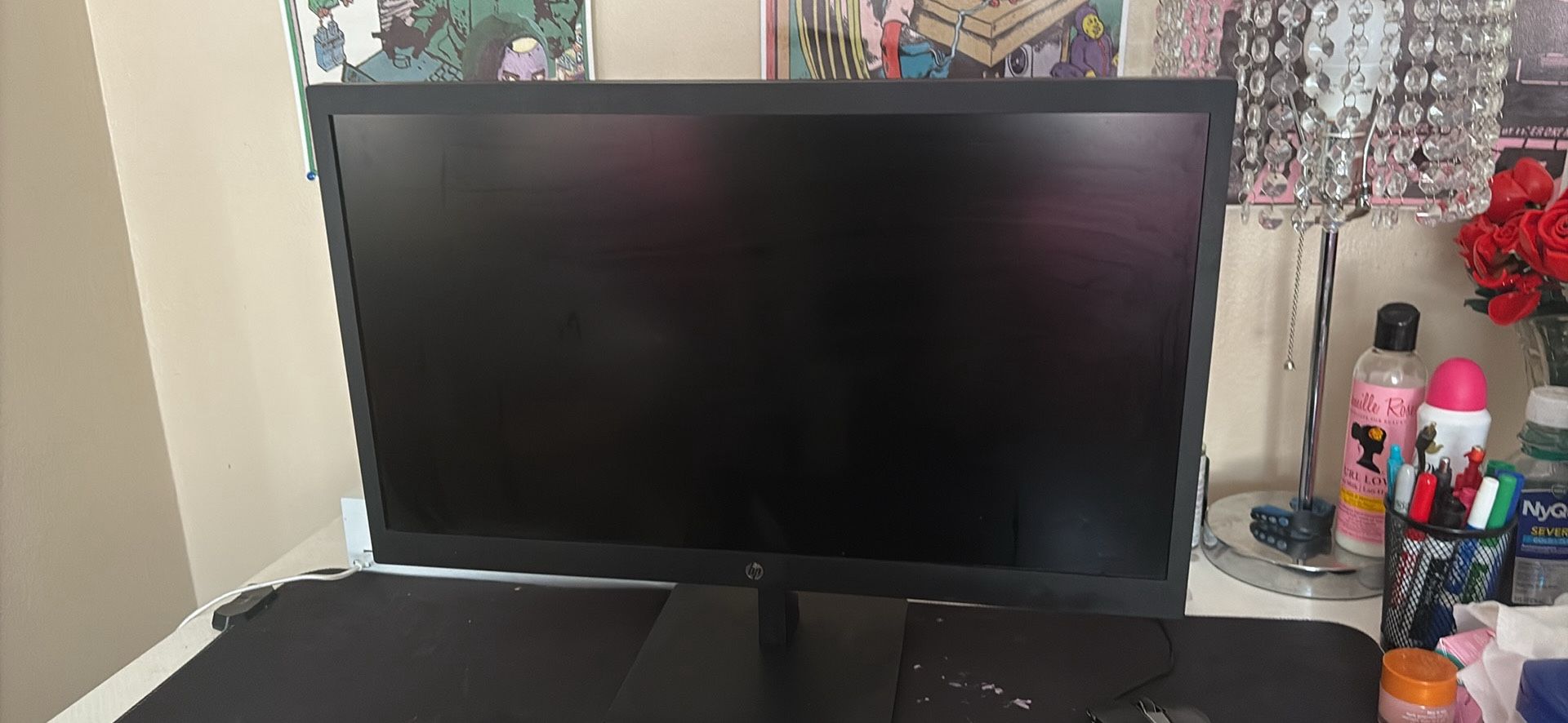 HP 21.45” MONTIOR GENTLY USED
