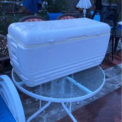 Igloo 120 Quart Cooler/Ice Chest