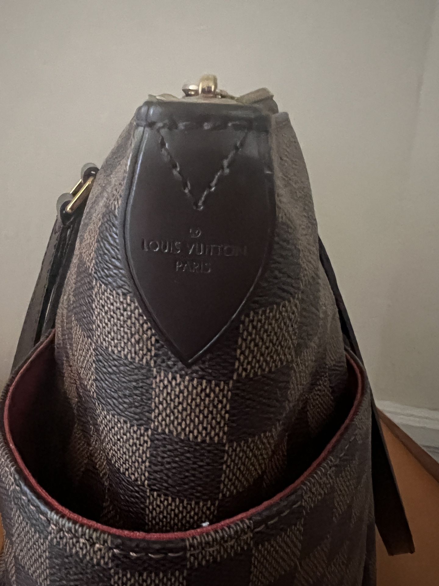 LOUIS VUITTON MAHINA LEATHER BEIGE TOTE # MB0028 for Sale in Westminster,  CA - OfferUp