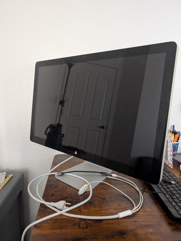 Apple LED Cinema Display (27 - inch)