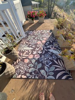 Outdoor carpet