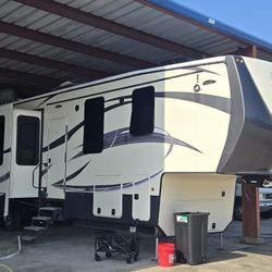 Se Reparn Trailas Techos Piso Carpetat Y Setcas